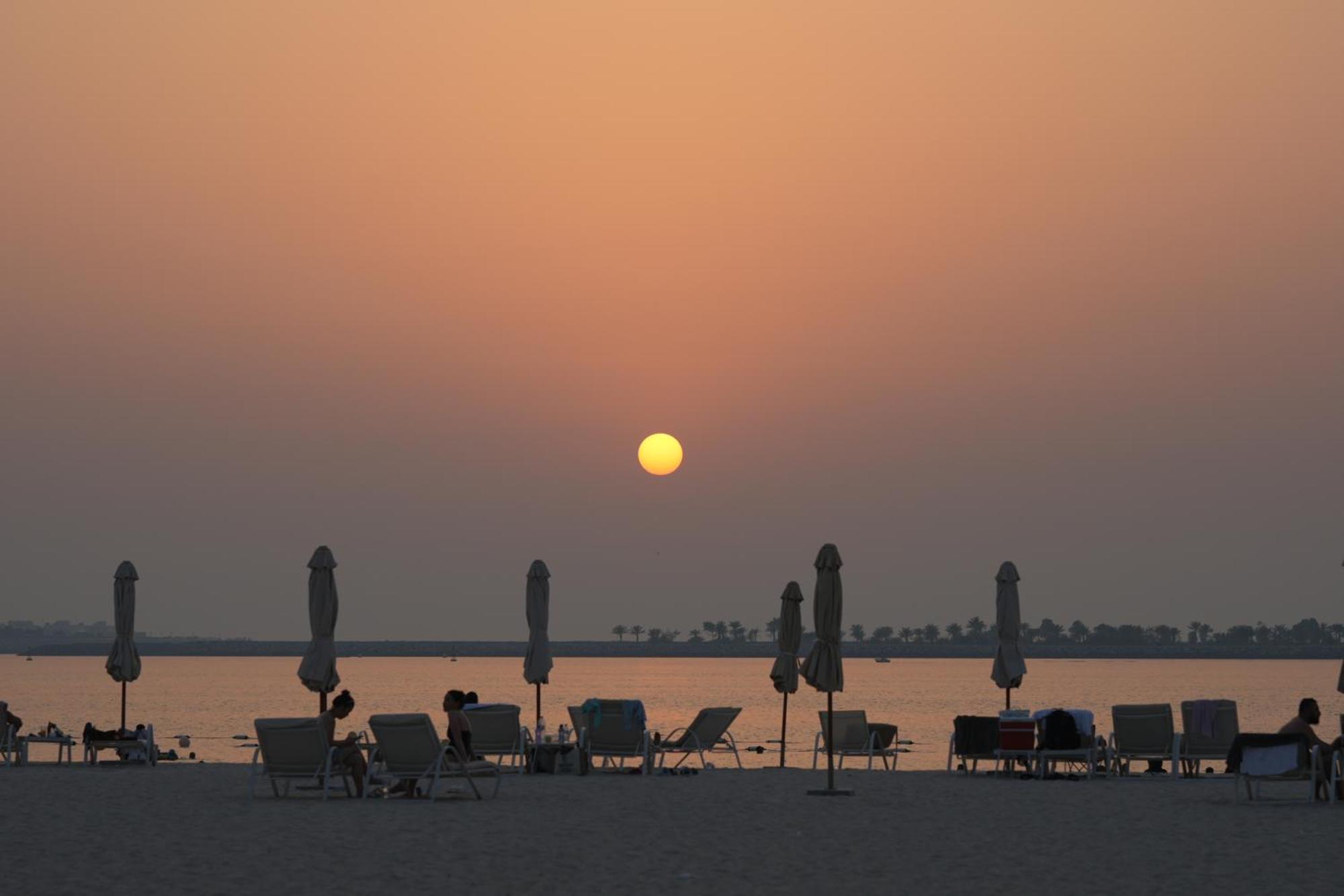 For Rent In 7 Near Corniche Villa *