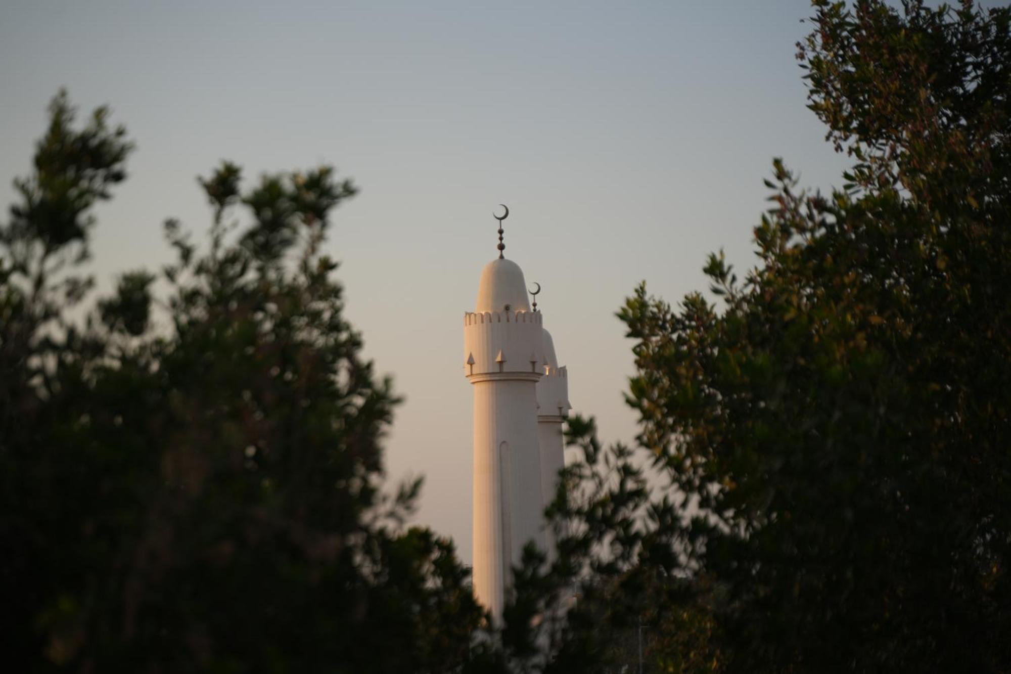 For Rent In 7 Near Corniche